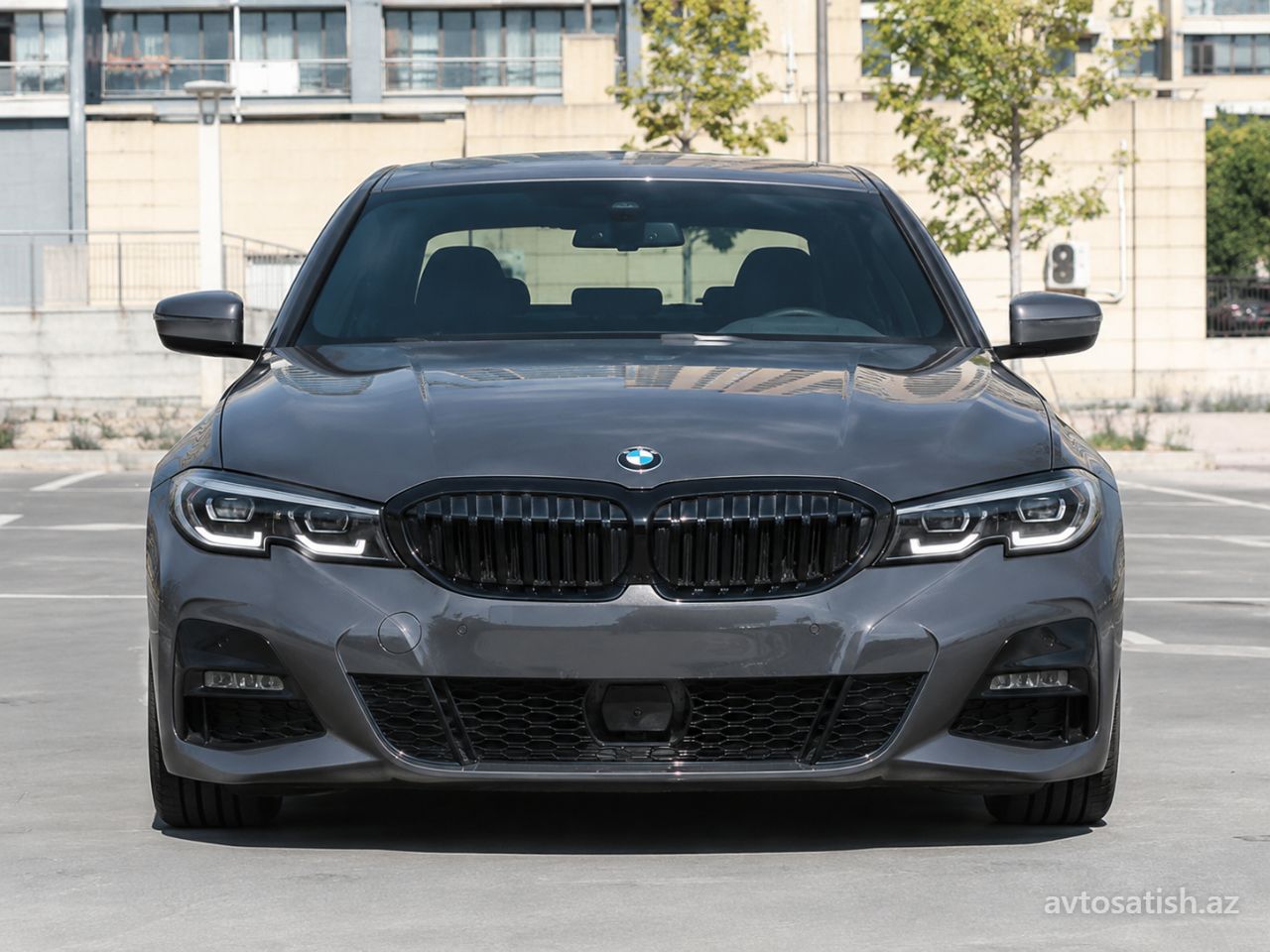 BMW 3-Series 330i