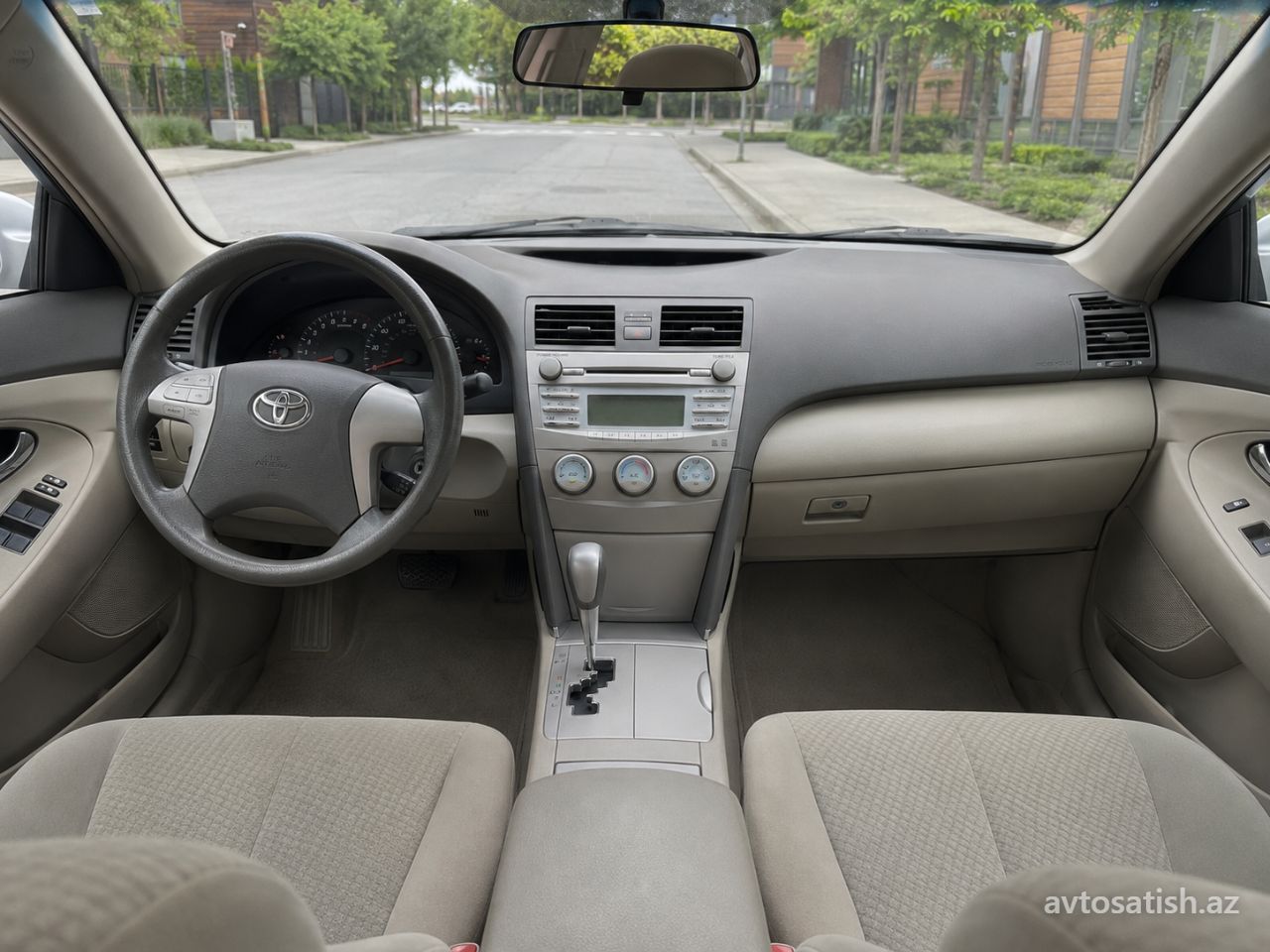2008 Toyota Camry 2.5 arxa görünüşü