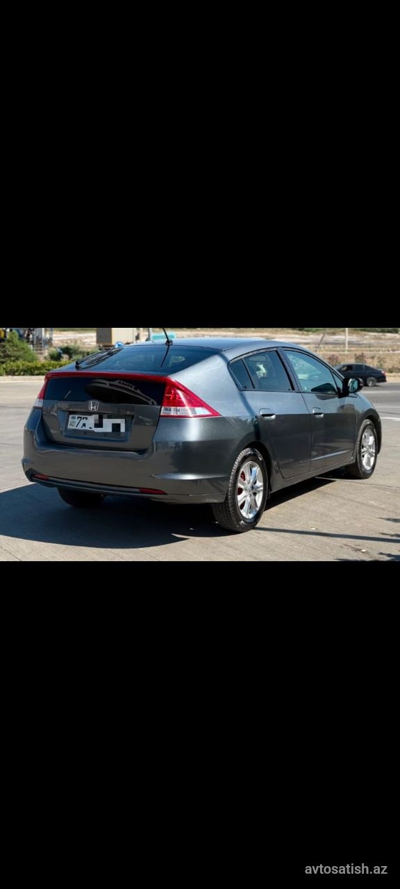 2010 Honda Insight Hybrid yan görünüşü