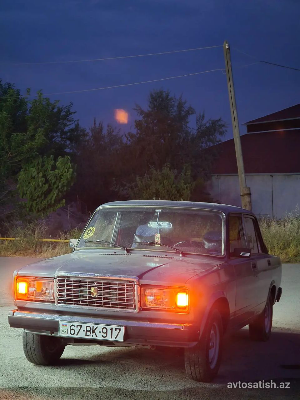 2010 Lada 2107 1.5 arxa görünüşü